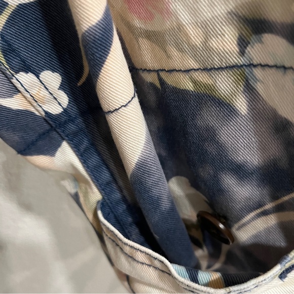 Polo Ralph Lauren Womens Floral denim Jacket Watercolor Button Front sz small - Picture 8 of 11